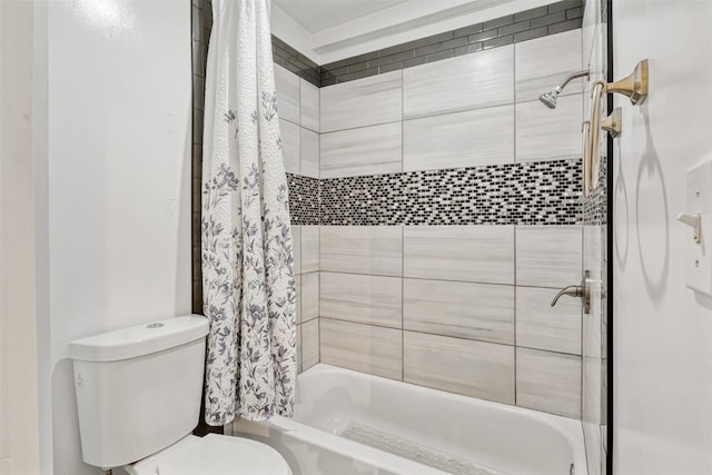 3300 Yorktown St Unit 24, Houston, TX 77056 - full bath featuring shower / bath combo and toilet