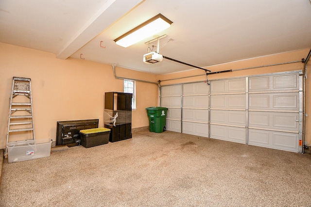 902 Cohn St, Houston, TX 77007 - garage with a garage door opener