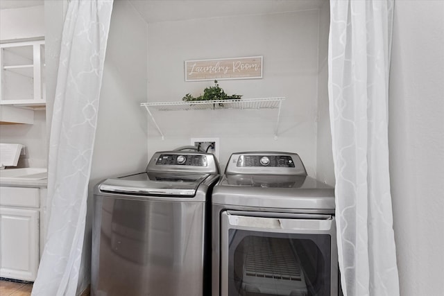 11731 Bexar Dr, La Porte, TX 77571 - washroom with washing machine and dryer