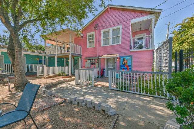 1513 19th St, Galveston, TX 77550 - view of rear view of property
