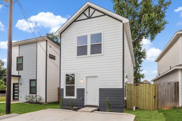16700 E Ivanhoe, Montgomery, TX 77316 - view of front facade