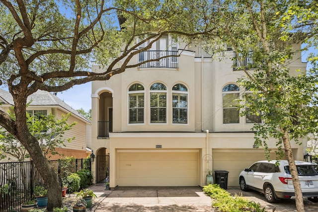 6515 Pickens St Unit B, Houston, TX 77007 - photo 1