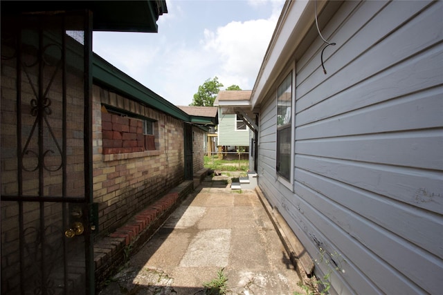 4604 Octavia St, Houston, TX 77026 - view of side of property
