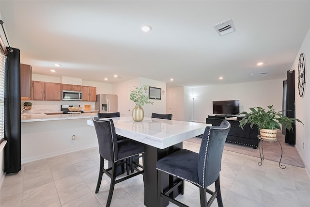 766 Hardwood Grove Ct, Houston, TX 77090 - dining area featuring recessed lighting