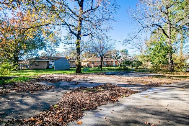 10201 Homestead Rd, Houston, TX 77016 - photo 2