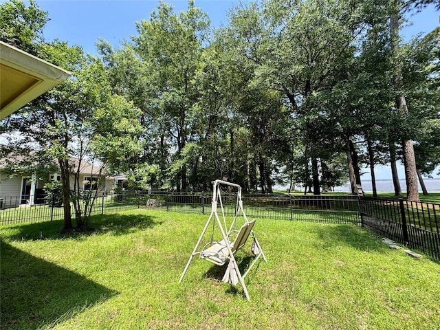 86 Huntington, Trinity, TX 75862 - view of yard