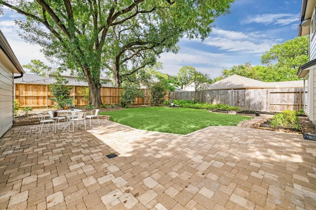 10918 Piping Rock Ln, Houston, TX 77042 - photo 30