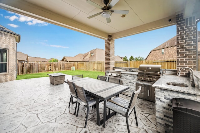 28243 Shorecrest Ln, Katy, TX 77494 - view of patio / terrace featuring a sink, outdoor dining area, and a ceiling fan
