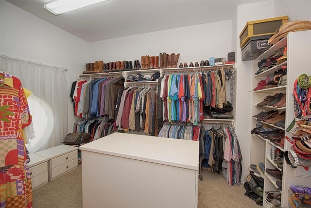 2242 Marina Way, League City, TX 77565 - walk in closet featuring carpet