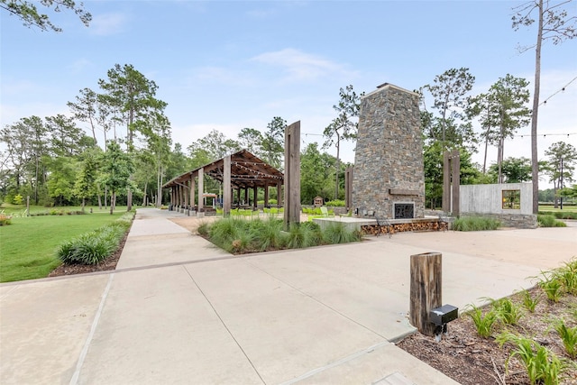 11914 Parsifal Creek Rd, Humble, TX 77346 - view of property's community with a yard