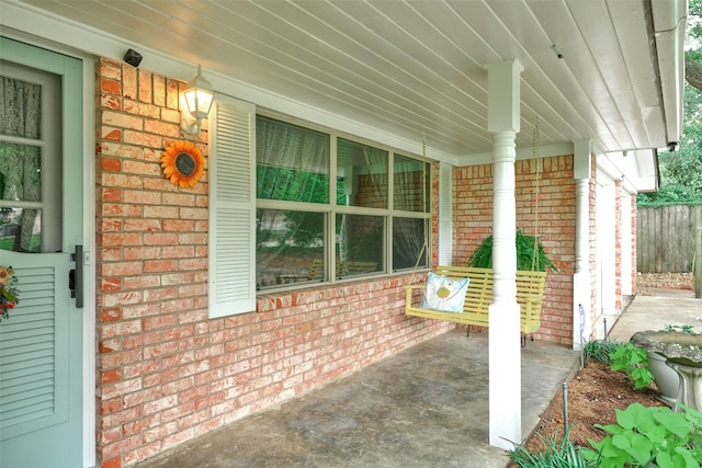 1103 Hillcrest Dr, Conroe, TX 77301 - view of covered porch