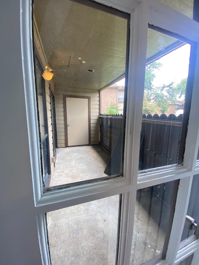 9000 Bissonnet St Unit 707, Houston, TX 77074 - view of unfurnished sunroom