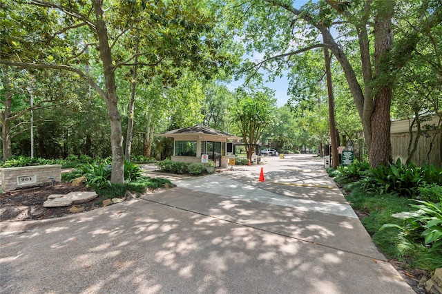 201 Vanderpool Ln Unit 112, Houston, TX 77024 - photo 32