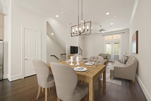 1317 Roy St, Houston, TX 77007 - dining space featuring dark wood finished floors, recessed lighting, ornamental molding, ceiling fan, and baseboards