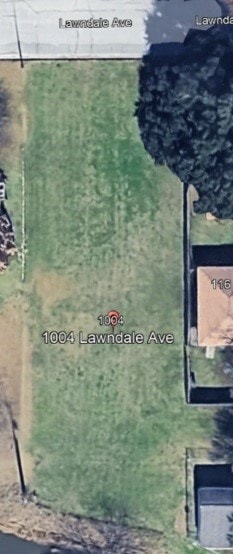 1004 Lawndale Ave, Brenham, TX 77833