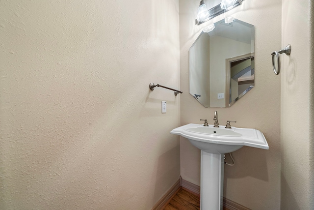 6823 Rosemont Park Ln, Katy, TX 77494 - bathroom featuring baseboards