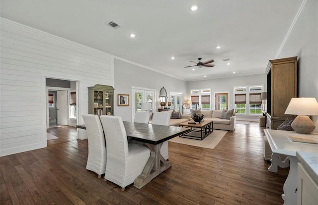 539 Elm St, New Ulm, TX 78950 - dining area featuring ornamental molding, recessed lighting, ceiling fan, and dark wood-style flooring