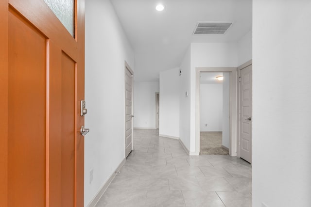7414 Keystone Blossom Trl, Richmond, TX 77407 - hall featuring baseboards and recessed lighting