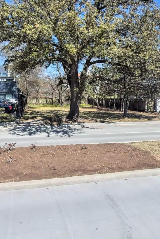 2230 Richmond Ave, Houston, TX 77098
