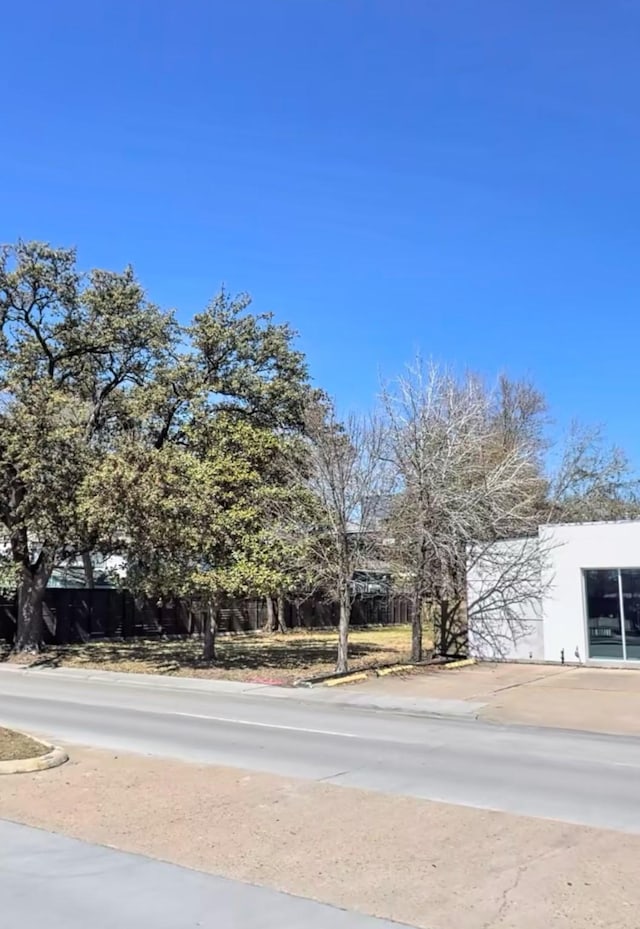 2230 Richmond Ave, Houston, TX 77098