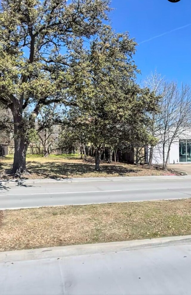 2230 Richmond Ave, Houston, TX 77098