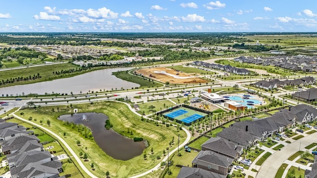 31207 Hastings Creek Ln, Fulshear, TX 77441 - aerial view of residential area with a large body of water