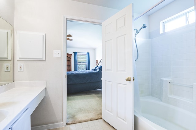 3403 Wheatfield Ct, Pearland, TX 77581 - bathroom with ensuite bath, plenty of natural light, vanity, and bathing tub / shower combination