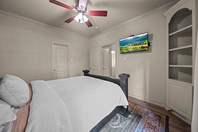 261 Ridge Lake Dr, Montgomery, TX 77316 - bedroom with wood finished floors, ornamental molding, baseboards, and a ceiling fan