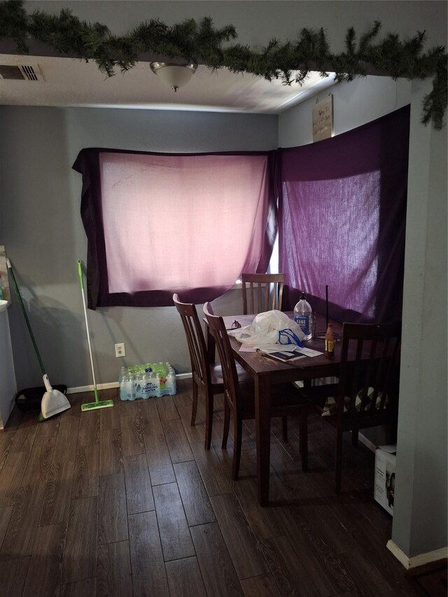 1115 Whispering Pine Dr, Missouri City, TX 77489 - dining area with wood finished floors and baseboards