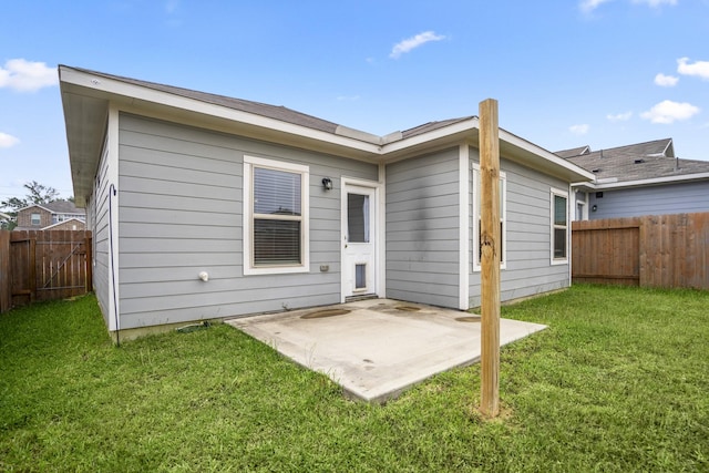 25807 Boxwood Hedge Ln, Tomball, TX 77375 - back of house with a patio