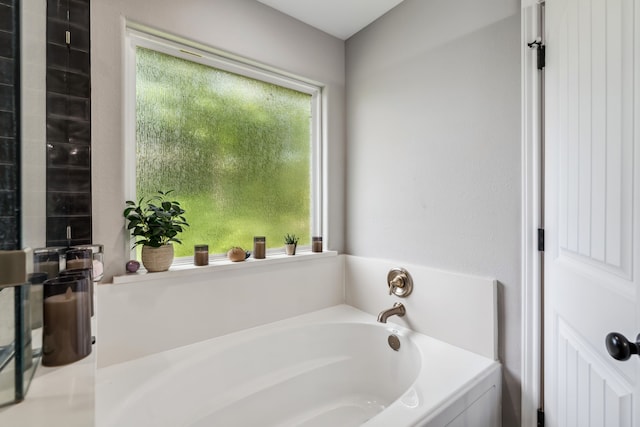 129 Bridgepoint, Onalaska, TX 77360 - full bath featuring a bath