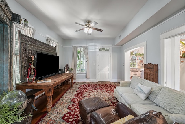 811 18th St, Galveston, TX 77550 - living area featuring ceiling fan and baseboards