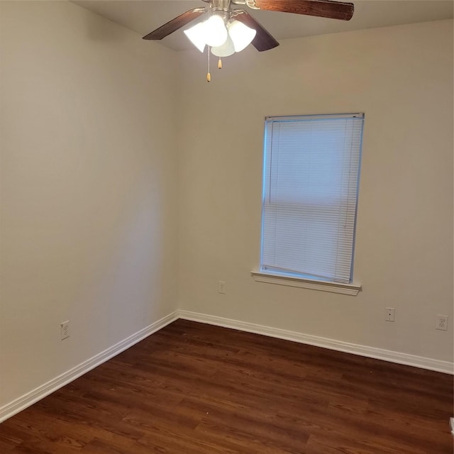322 7th Ave N, Texas City, TX 77590 - spare room featuring wood finished floors, baseboards, and ceiling fan
