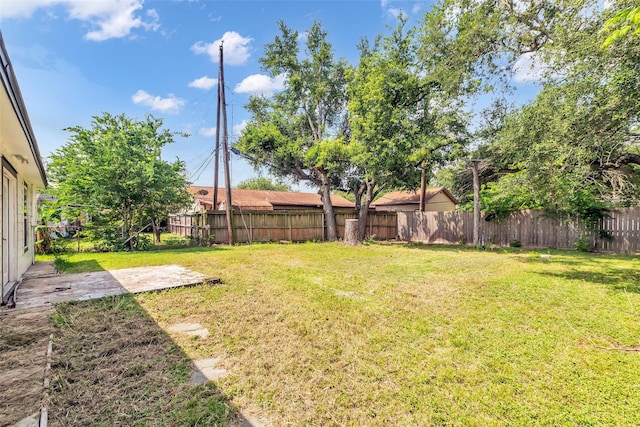 2032 Vince St, Pasadena, TX 77502 - view of yard with a patio