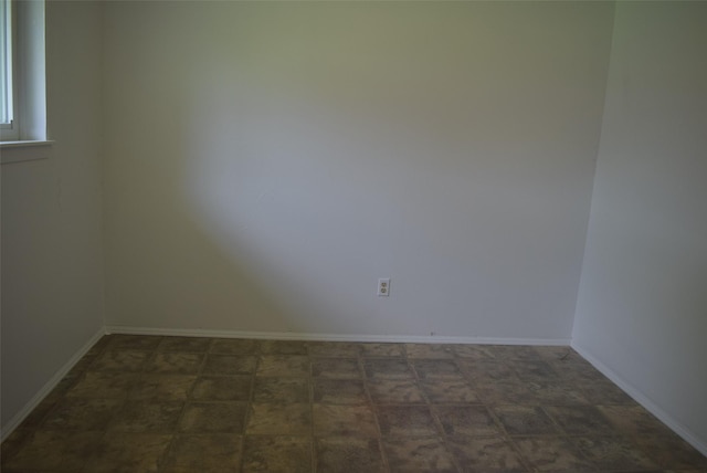 611 Glenvale Dr, Houston, TX 77060 - spare room featuring baseboards