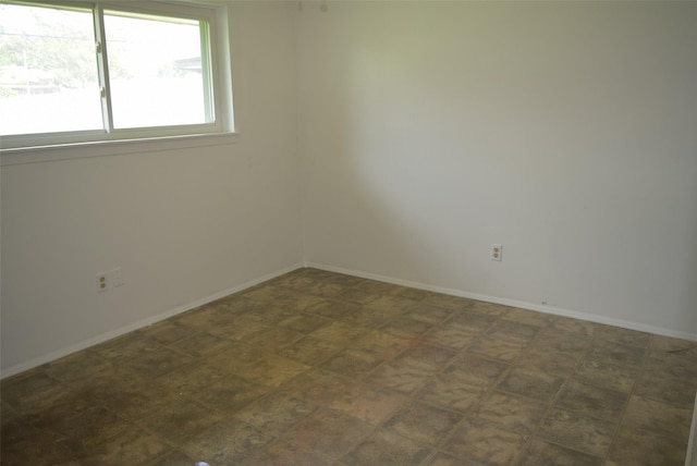 611 Glenvale Dr, Houston, TX 77060 - empty room with baseboards