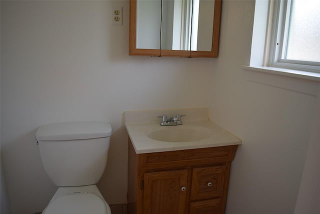 611 Glenvale Dr, Houston, TX 77060 - half bath featuring vanity and toilet