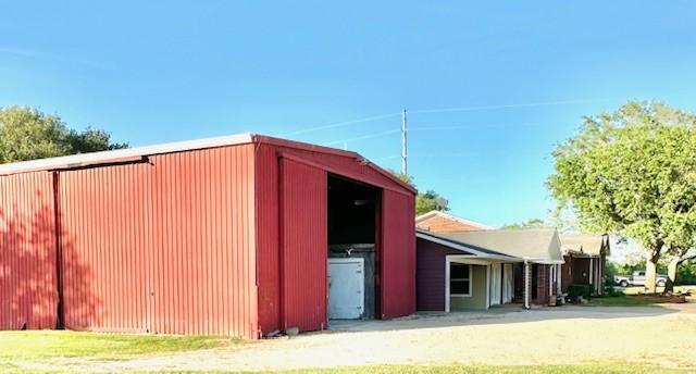 8695 N State Highway 71, El Campo, TX 77437 - photo 41