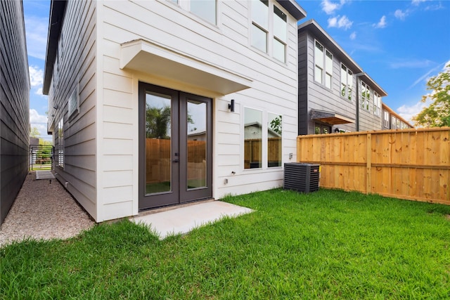 3735 Lydia St, Houston, TX 77021 - back of house featuring french doors and cooling unit