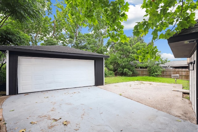 10007 Sagedowne Ln, Houston, TX 77089 - view of detached garage