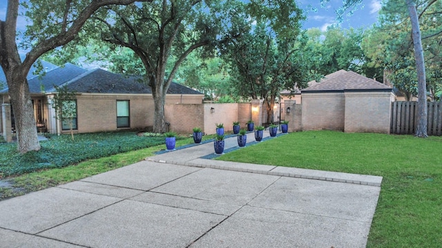 15707 Steamboat Ln, Houston, TX 77079 - view of yard