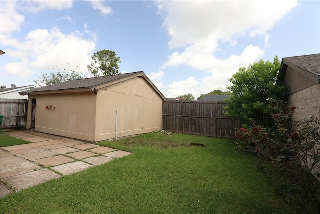 6416 Dawnridge Dr, Houston, TX 77035 - view of yard featuring a patio