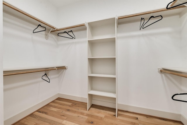 1414 Wichman St, Houston, TX 77007 - spacious closet with light wood-style flooring