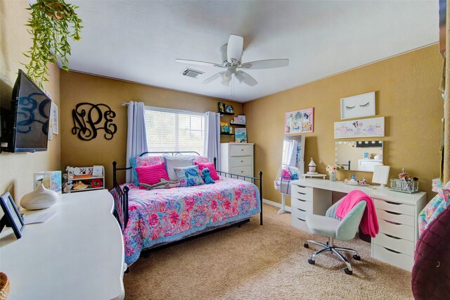 2714 San Marco Ln, League City, TX 77573 - carpeted bedroom with a ceiling fan