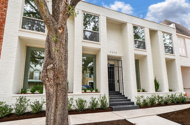 7528 Chevy Chase Dr, Houston, TX 77063 - photo 1