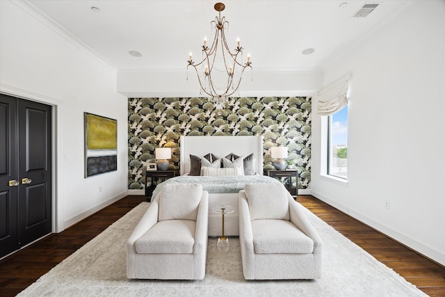 2221 Welch St Unit 601, Houston, TX 77019 - bedroom with a chandelier, wood finished floors, ornamental molding, and baseboards