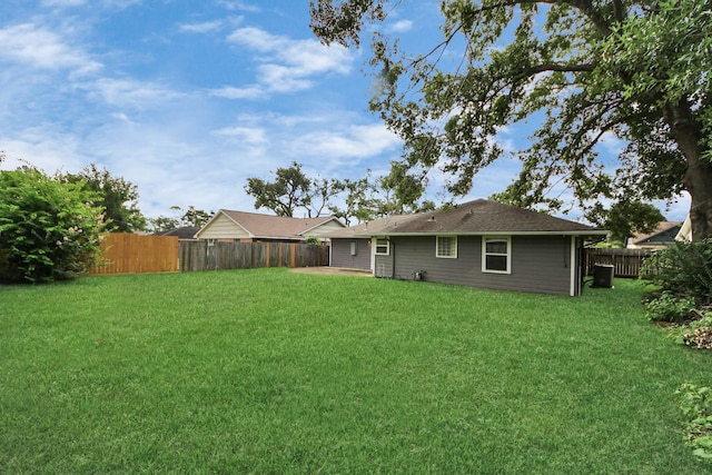 1831 Watercrest Dr, Houston, TX 77008 - back of property featuring a patio area