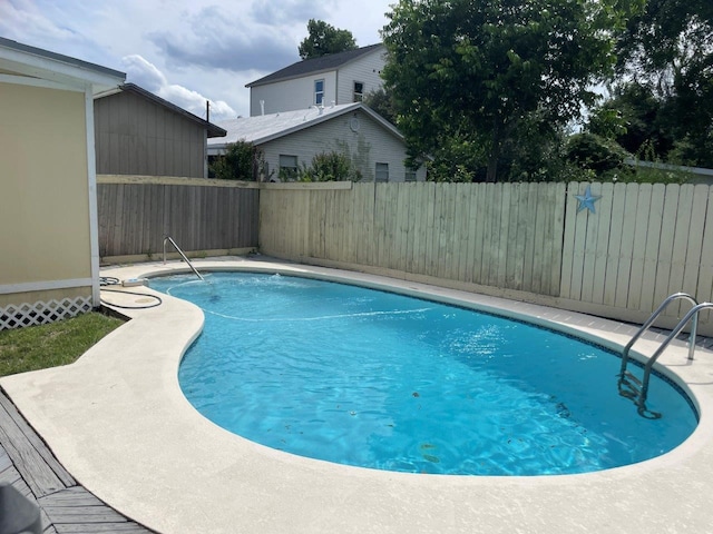 5311 Gano St, Houston, TX 77009 - view of pool with a fenced backyard