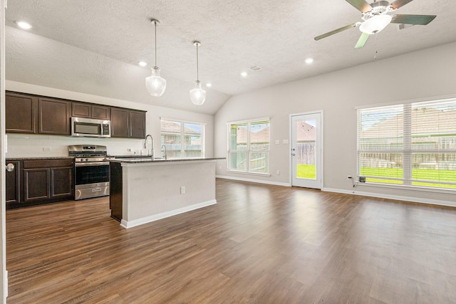 14370 S S Summerchase Cir, Willis, TX 77318 - photo 19