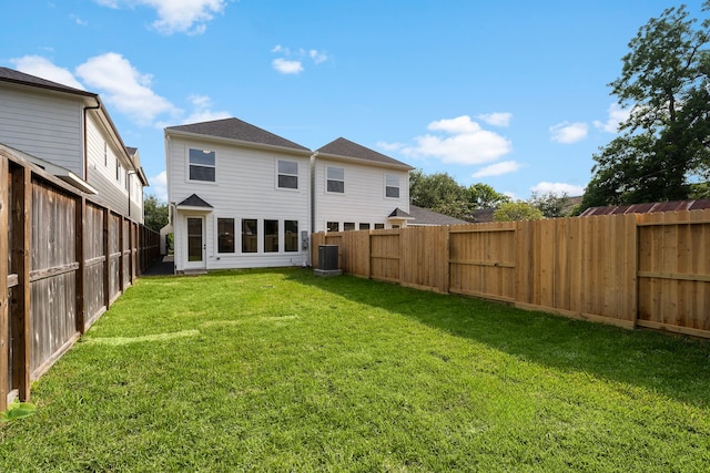 224 W 23rd St Unit B, Houston, TX 77008 - back of property with central AC unit